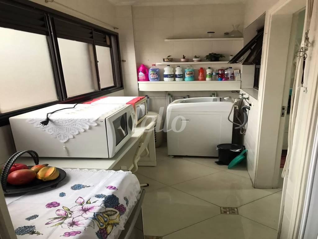 AREA DE SERVIÇO de Apartamento à venda, Padrão com 96 m², 2 quartos e 1 vaga em Santo Antônio - São Caetano do Sul