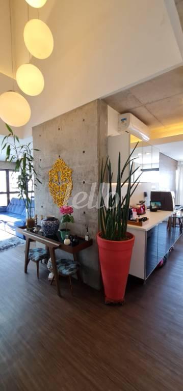 SALA DOIS AMBIENTES de Apartamento à venda, Duplex com 140 m², 2 quartos e 1 vaga em Mooca - São Paulo