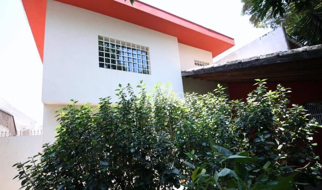 FACHADA de Casa à venda, sobrado com 404 m², 4 quartos e 2 vagas em Vila Cordeiro - São Paulo