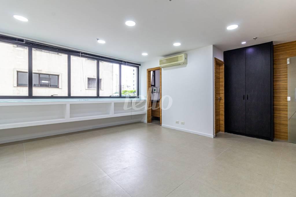 SALA de Sala / Conjunto para alugar, Padrão com 31 m², e 1 vaga em Vila Clementino - São Paulo