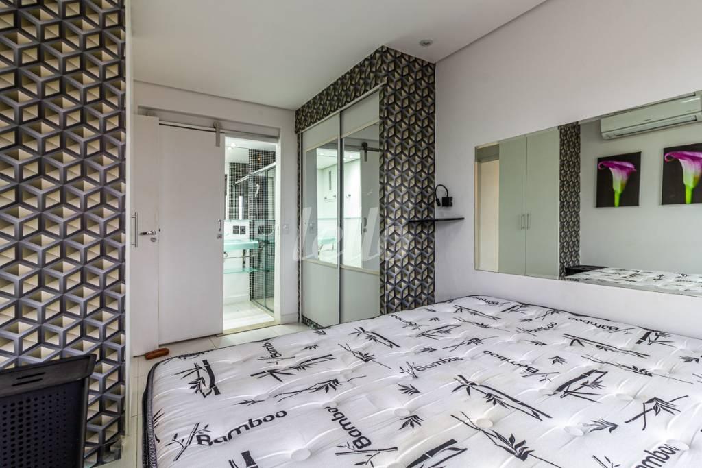 SUÍTE de Apartamento à venda, Padrão com 75 m², 2 quartos e 1 vaga em Jardim Das Acácias - São Paulo