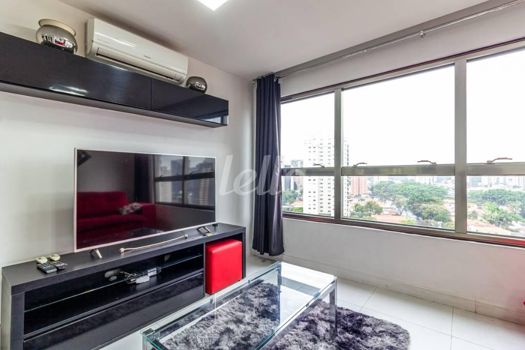 SALA de Apartamento à venda, Padrão com 75 m², 2 quartos e 1 vaga em Jardim Das Acácias - São Paulo