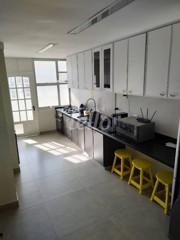 COZINHA de Apartamento à venda, Padrão com 144 m², 3 quartos e 2 vagas em Vila Bastos - Santo André