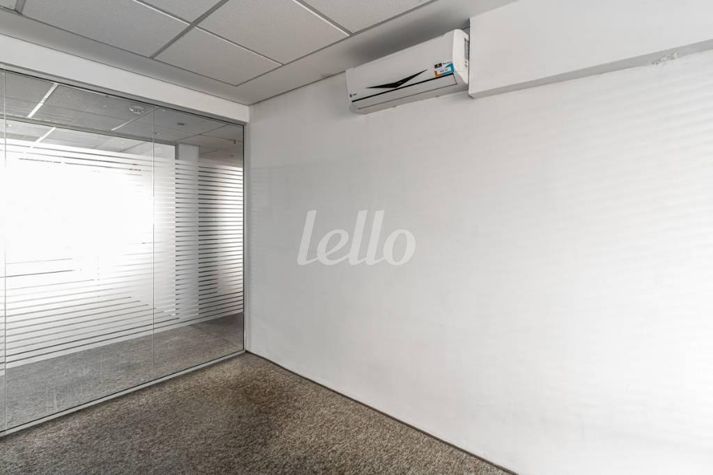 SALA 2 de Sala / Conjunto para alugar, Padrão com 206 m², e em Vila Baeta Neves - São Bernardo do Campo