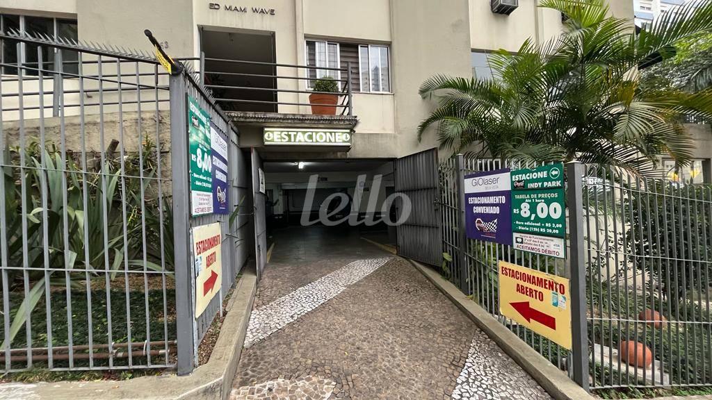 ENTRADA PRINCIPAL de Salão à venda, Padrão com 760 m², e 24 vagas em Bela Vista - São Paulo