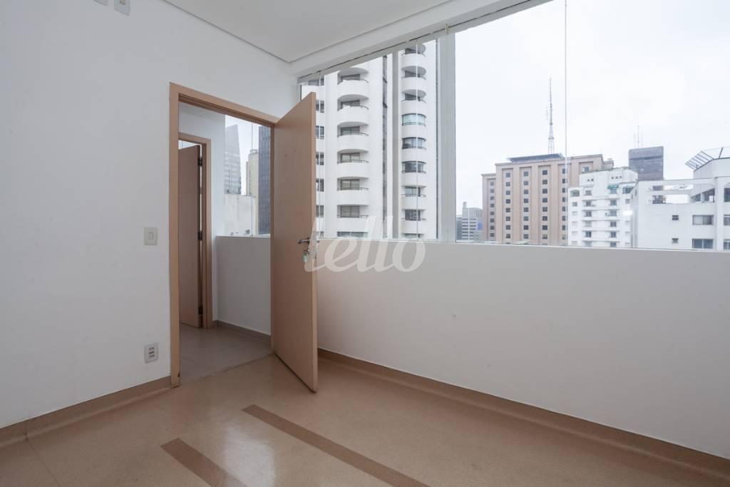 SALA 11 de Sala / Conjunto para alugar, Padrão com 491 m², e 14 vagas em Bela Vista - São Paulo