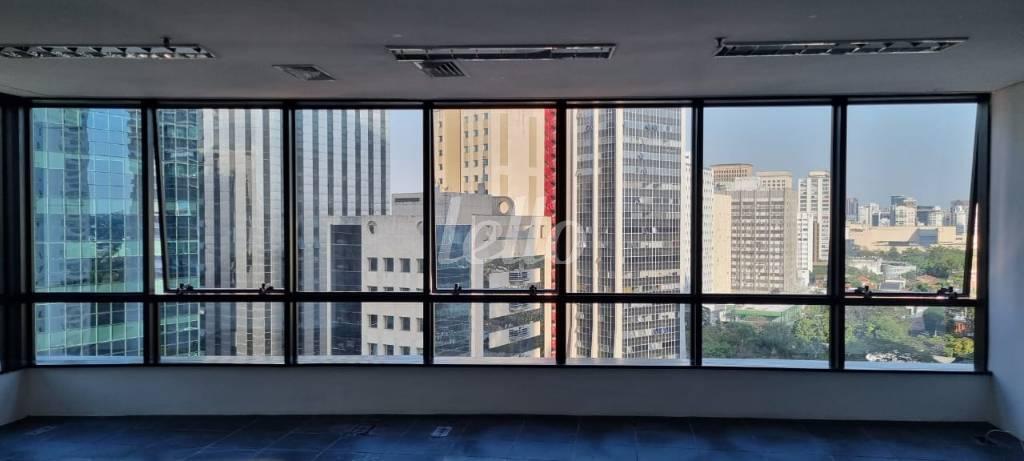 SALA de Sala / Conjunto para alugar, Padrão com 64 m², e 2 vagas em Pinheiros - São Paulo