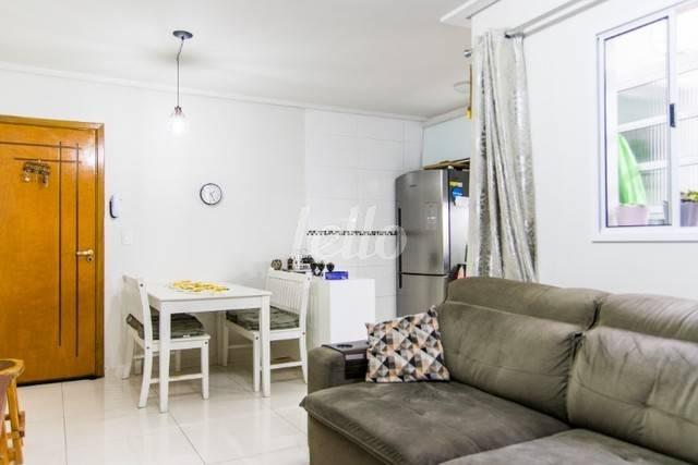 SALA de Apartamento à venda, Padrão com 60 m², 2 quartos e 1 vaga em Parque Novo Oratório - Santo André