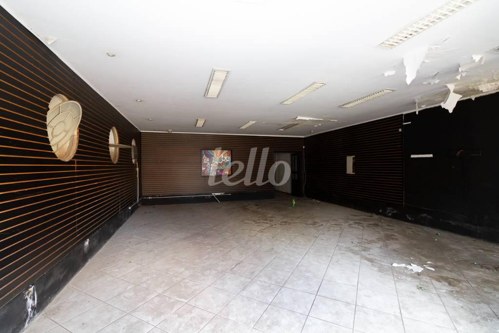 SALÃO de Loja para alugar, Padrão com 360 m², e em Planalto Paulista - São Paulo