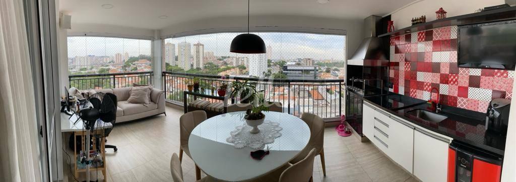 VARANDA GOURMET de Apartamento à venda, Padrão com 128 m², 3 quartos e 2 vagas em Vila Independência - São Paulo