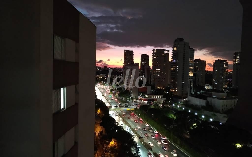 VISTA de Apartamento à venda, Padrão com 100 m², 2 quartos e em Vila Mariana - São Paulo