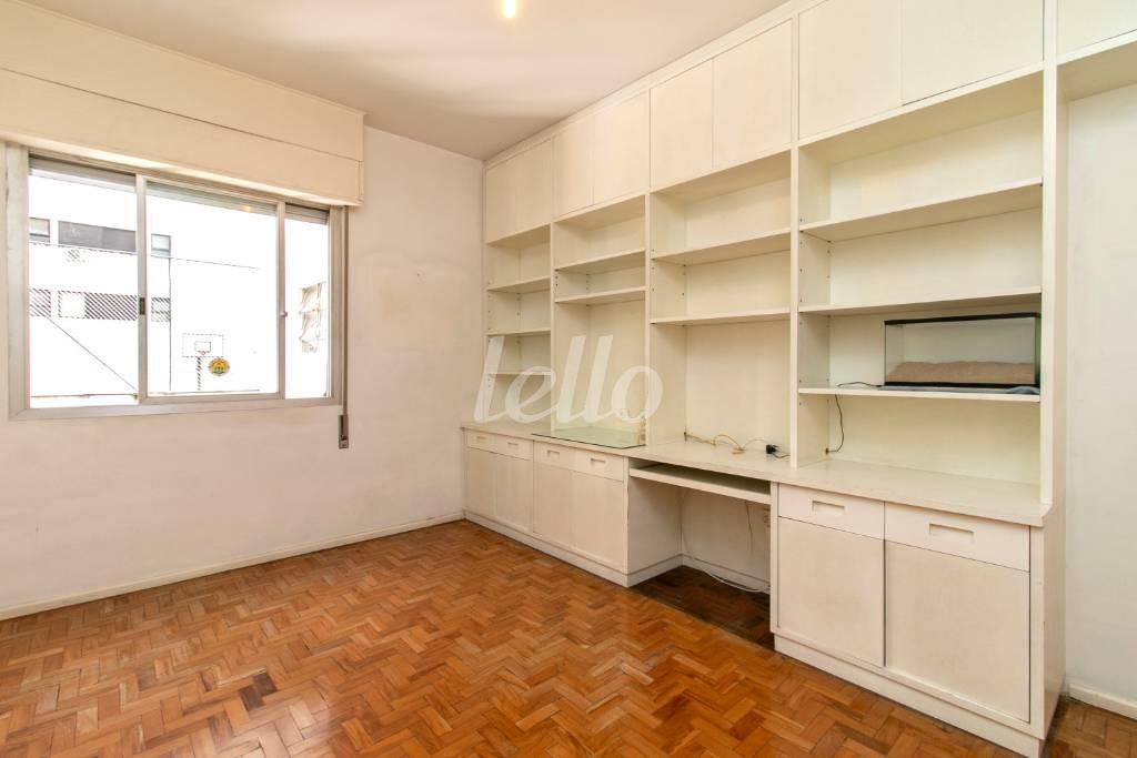 DORMITÓRIO de Apartamento à venda, Padrão com 188 m², 3 quartos e 1 vaga em Santa Cecília - São Paulo