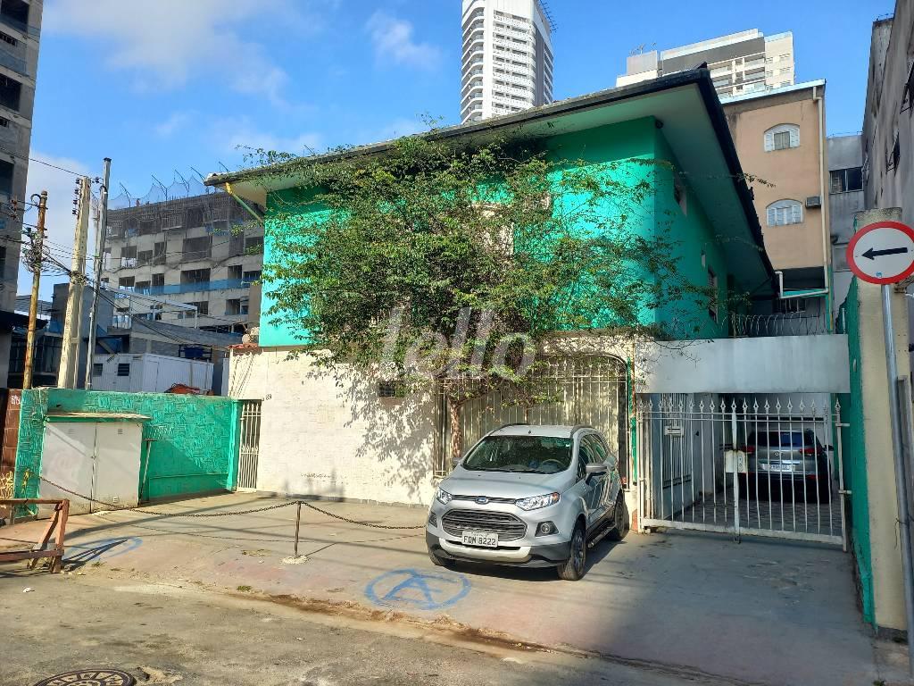 FACHADA de Área / Terreno à venda, Padrão com 384 m², e em Pinheiros - São Paulo