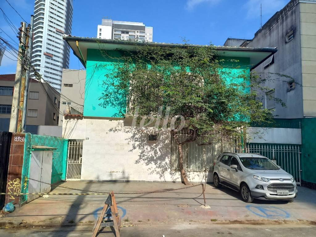 FACHADA de Área / Terreno à venda, Padrão com 384 m², e em Pinheiros - São Paulo