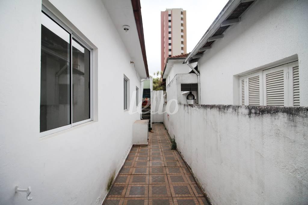 CORREDOR de Casa à venda, térrea com 169 m², 3 quartos e 1 vaga em Vila Olímpia - São Paulo