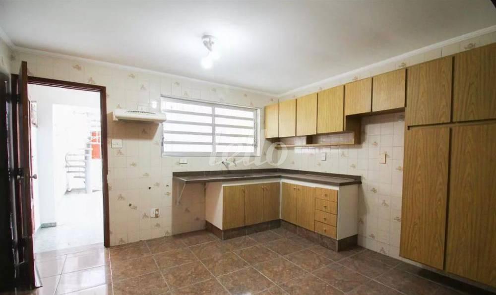 COZINHA de Casa à venda, sobrado com 131 m², 3 quartos e 2 vagas em Vila Isolina Mazzei - São Paulo