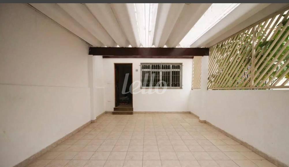 GARAGEM de Casa à venda, sobrado com 131 m², 3 quartos e 2 vagas em Vila Isolina Mazzei - São Paulo