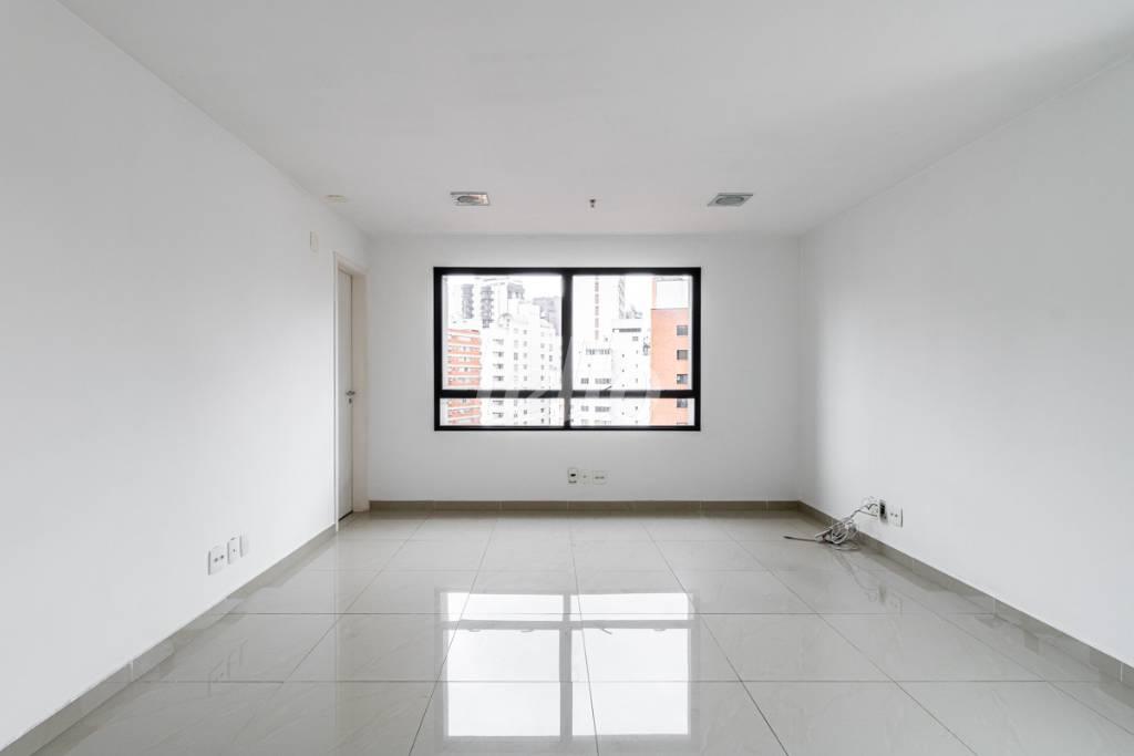 SALA 1 de Sala / Conjunto para alugar, Padrão com 68 m², e 2 vagas em Perdizes - São Paulo