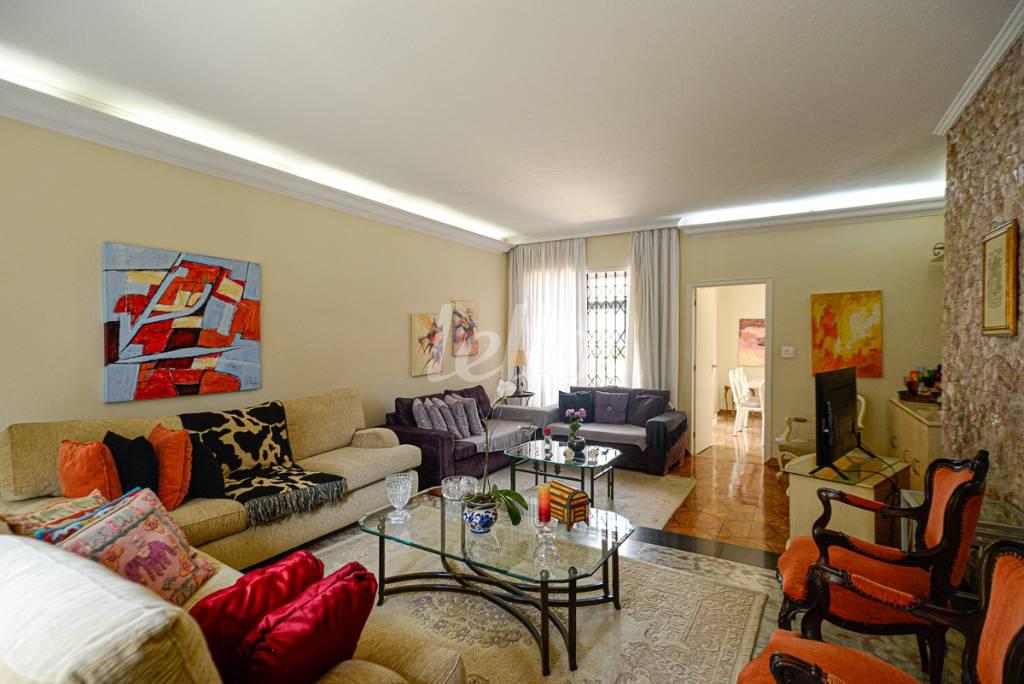 LIVING de Casa à venda, térrea com 186 m², 3 quartos e 3 vagas em Vila Mariana - São Paulo