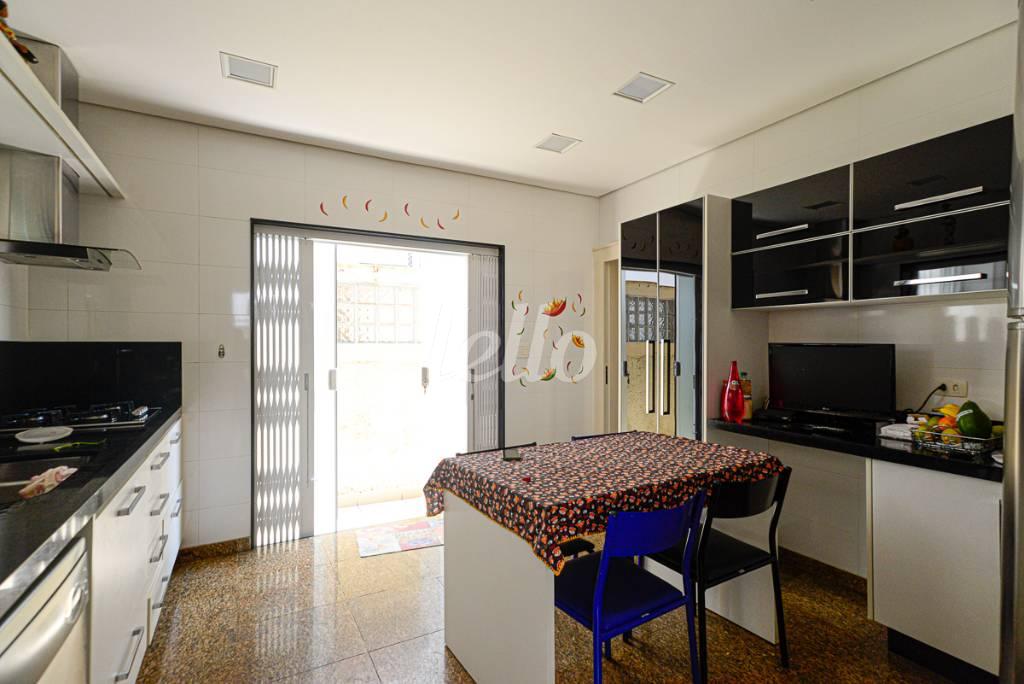 COZINHA de Casa à venda, térrea com 186 m², 3 quartos e 3 vagas em Vila Mariana - São Paulo
