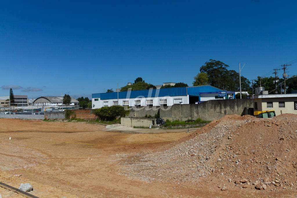 TERRENO de Área / Terreno para alugar, Padrão com 7474 m², e em Dos Casa - São Bernardo do Campo