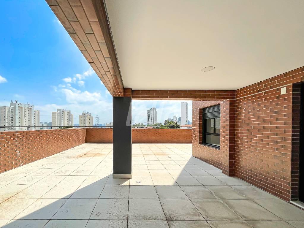 QUINTAL de Apartamento à venda, Padrão com 157 m², 3 quartos e 3 vagas em Parque da Mooca - São Paulo