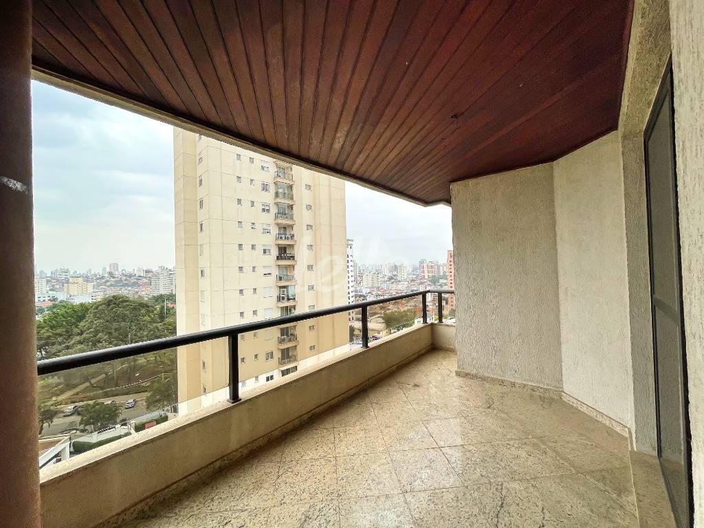 VARANDA de Apartamento à venda, Padrão com 190 m², 3 quartos e 3 vagas em Mooca - São Paulo