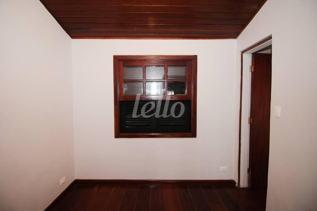 SUÍTE 1 de Casa para alugar, de vila - sobrado com 140 m², 5 quartos e 2 vagas em Vila Nova Conceição - São Paulo