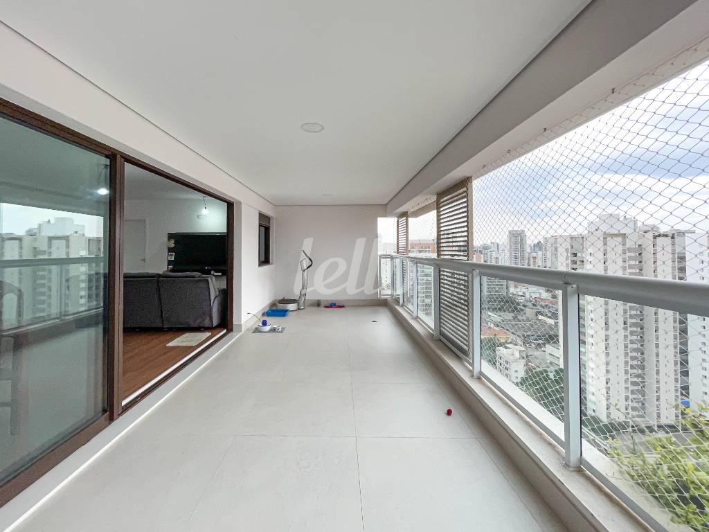 CHURRASQUEIRA de Apartamento à venda, Padrão com 137 m², 2 quartos e em Jardim Das Acácias - São Paulo
