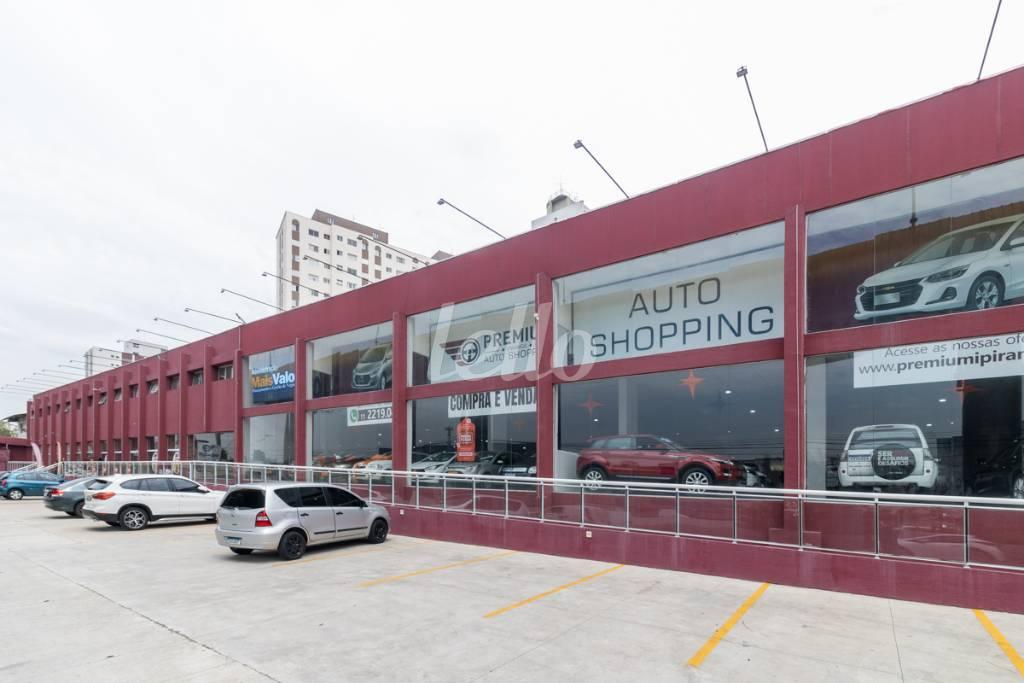 FACHADA de Loja para alugar, Mall com 52 m², e em Bom Retiro - São Paulo