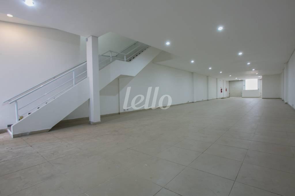 SALÃO 1 de Prédio Comercial para alugar, Monousuário com 262 m², e em Vila Carrão - São Paulo
