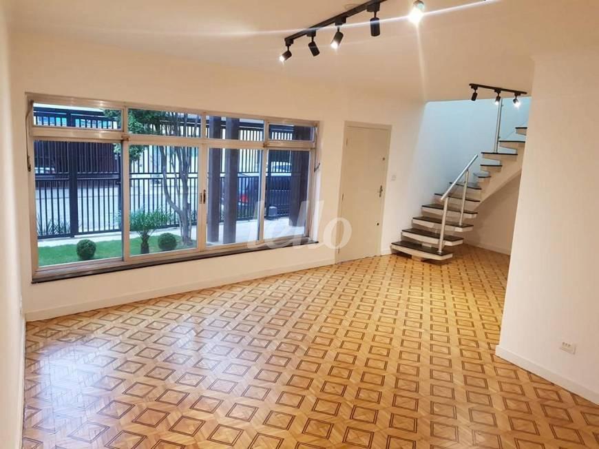 SALA de Casa à venda, sobrado com 272 m², 3 quartos e 5 vagas em Vila Formosa - São Paulo