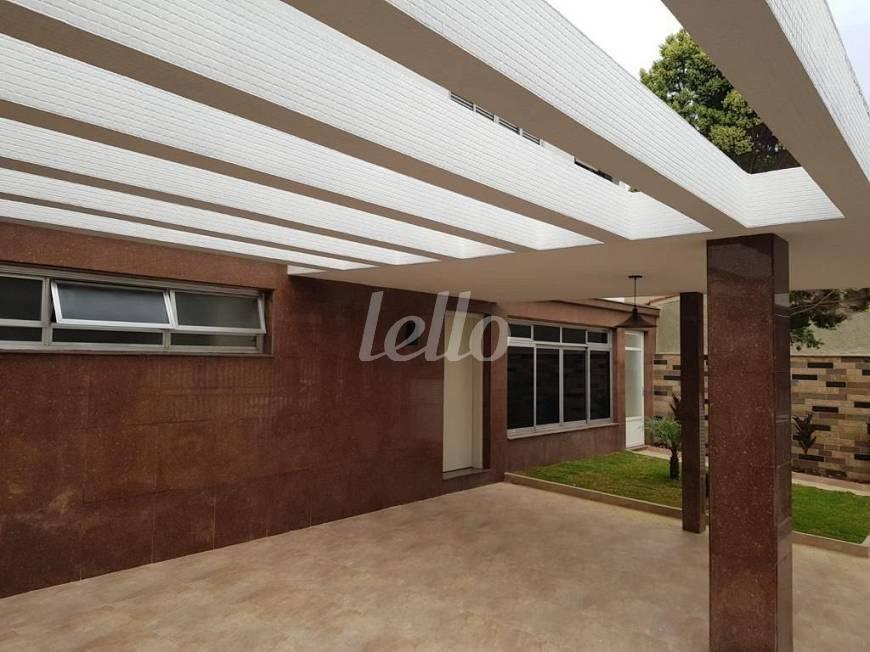 GARAGEM de Casa à venda, sobrado com 272 m², 3 quartos e 5 vagas em Vila Formosa - São Paulo