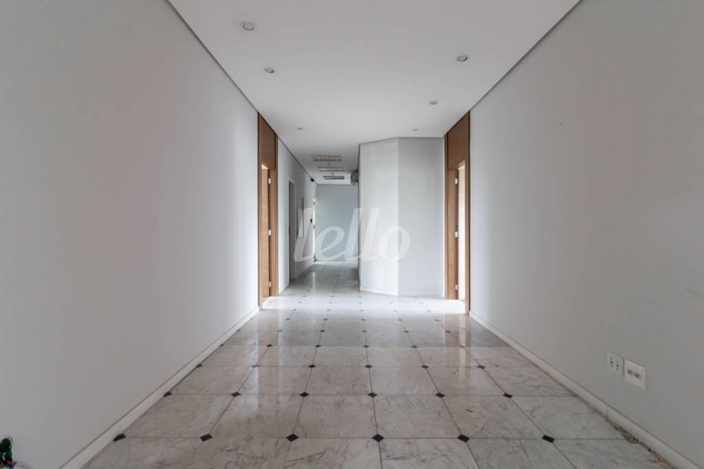 SALA 2 de Sala / Conjunto para alugar, Padrão com 205 m², e 3 vagas em Jardim Paulistano - São Paulo