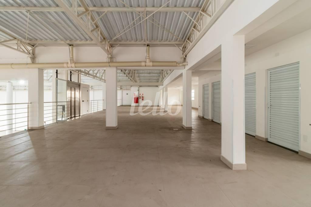MEZANINO de Galpão/Armazém para alugar, Padrão com 2628 m², e em Penha de França - São Paulo