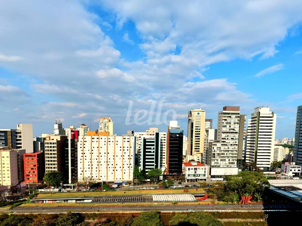 VISTA de Apartamento à venda, Padrão com 97 m², 2 quartos e em Bela Vista - São Paulo