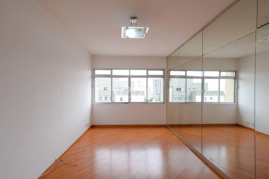 SALA de Apartamento à venda, Padrão com 84 m², 2 quartos e 1 vaga em Vila Clementino - São Paulo