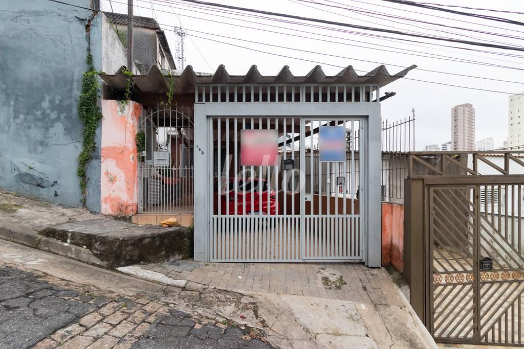 FACHADA de Casa à venda, sobrado com 122 m², 3 quartos e 2 vagas em Santana - São Paulo