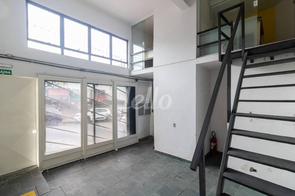 SALA 1 de Loja para alugar, Padrão com 75 m², e em Cidade Miramar - São Bernardo do Campo