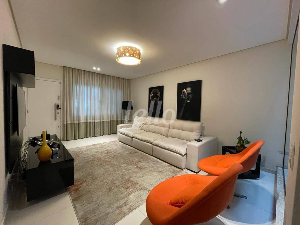 SALA de Casa à venda, sobrado com 250 m², 4 quartos e 3 vagas em Vila Carrão - São Paulo