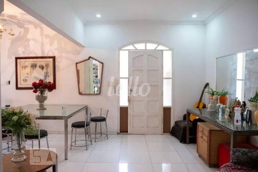SALA de Casa à venda, sobrado com 195 m², 8 quartos e 1 vaga em Cambuci - São Paulo