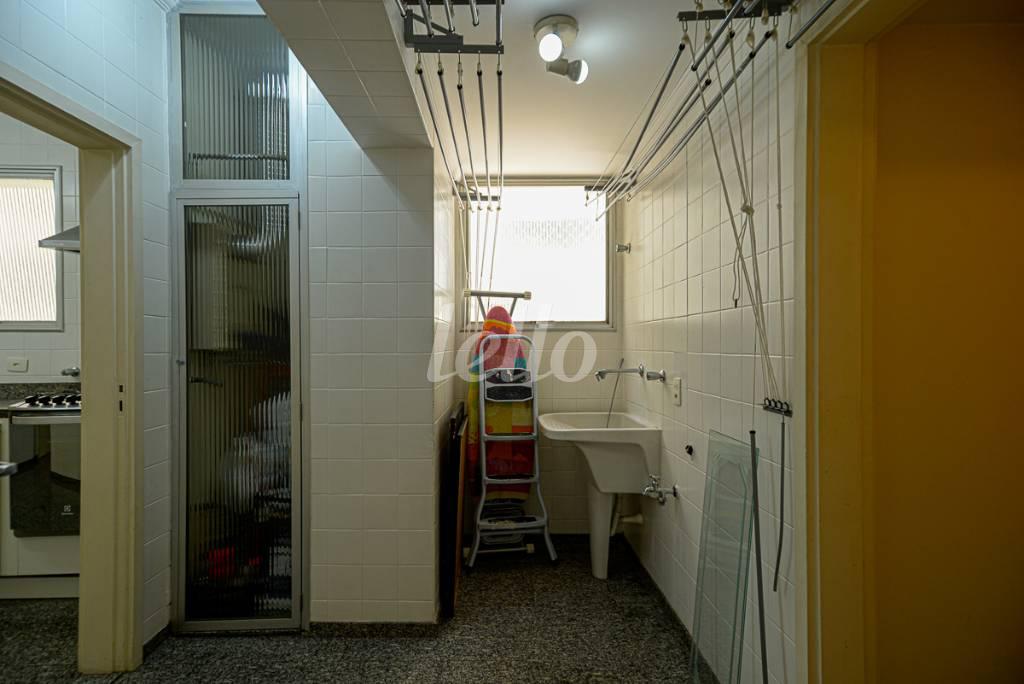 LAVANDERIA de Apartamento à venda, Padrão com 116 m², 3 quartos e 2 vagas em Paraíso - São Paulo