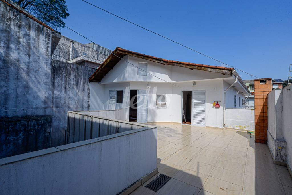 VARANDA DORMITÓRIOS de Casa à venda, sobrado com 320 m², 4 quartos e 3 vagas em Jardim Virginia Bianca - São Paulo