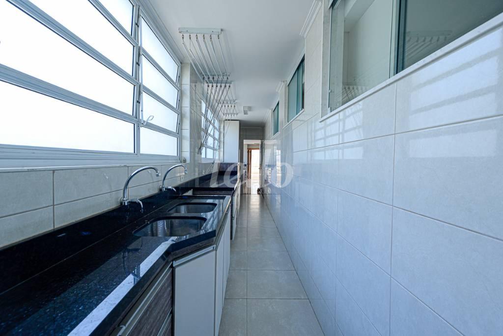 ÁREA DE SERVIÇO de Apartamento à venda, Padrão com 329 m², 4 quartos e 4 vagas em Jardim Paulista - São Paulo
