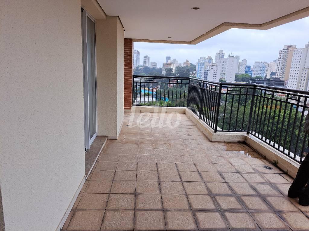 SACADA de Apartamento à venda, Padrão com 202 m², 4 quartos e 4 vagas em Parque da Mooca - São Paulo
