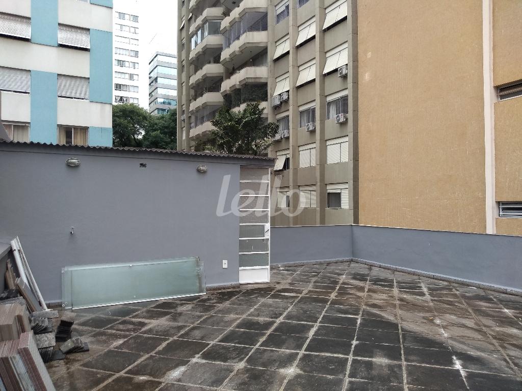VARANDA de Casa à venda, sobrado com 202 m², e em Jardim Paulista - São Paulo