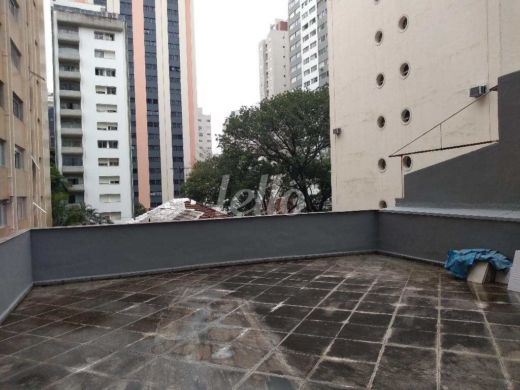 VARANDA de Casa à venda, sobrado com 202 m², e em Jardim Paulista - São Paulo