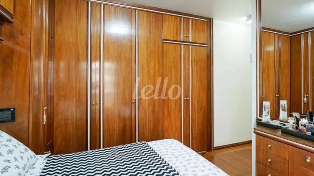 DORMITÓRIO QUATRO de Apartamento à venda, cobertura - Padrão com 302 m², 4 quartos e 4 vagas em Vila Regente Feijó - São Paulo