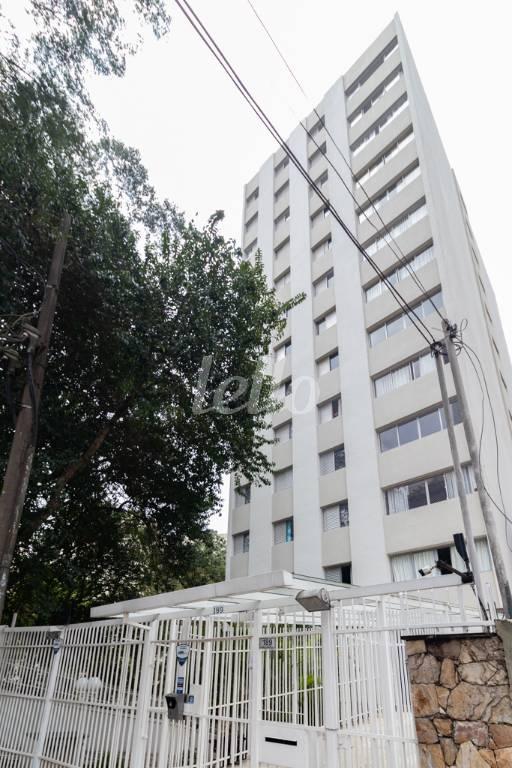 FACHADA de Apartamento à venda, Padrão com 135 m², 3 quartos e 2 vagas em Vila Monumento - São Paulo