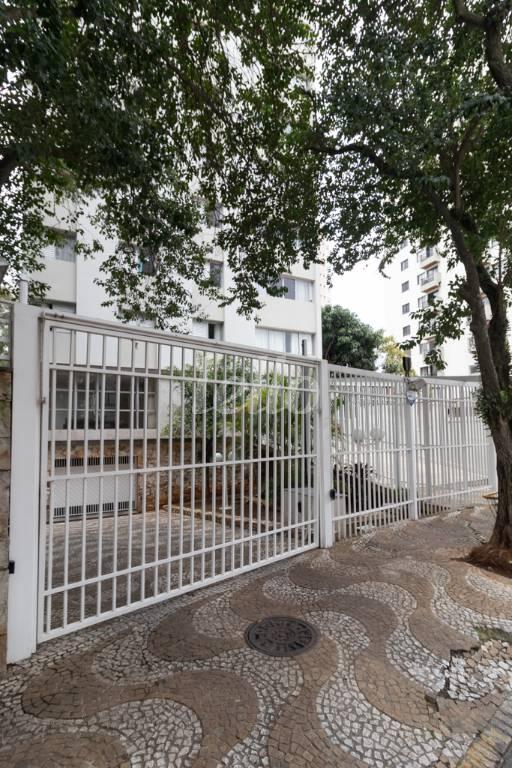 FACHADA de Apartamento à venda, Padrão com 135 m², 3 quartos e 2 vagas em Vila Monumento - São Paulo